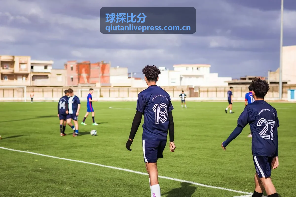 球探比分电脑端数据对比面板